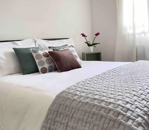 Lakeside View Apartment Colico